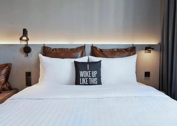 Moxy Hamburg City
